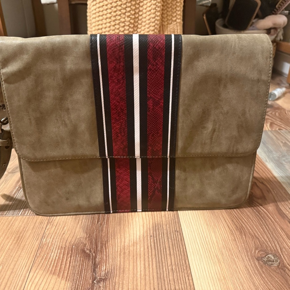 Circus by Sam Edelman Tan and Red Messenger Bag